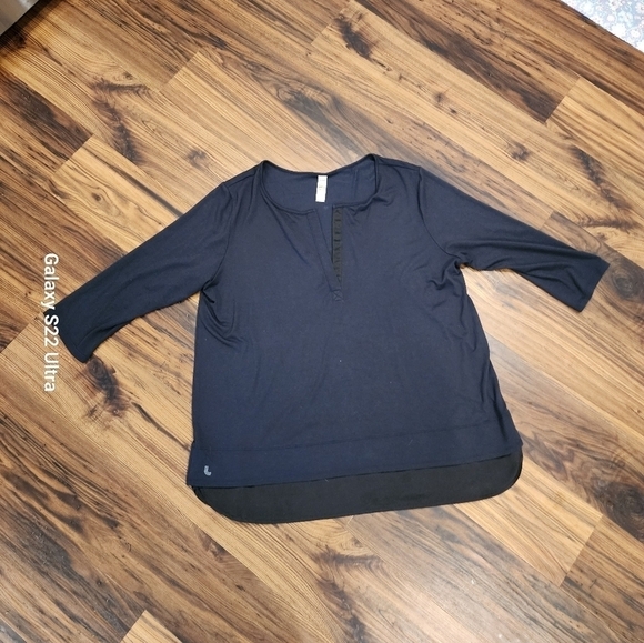 Lolë modal v-neck short-sleeved blouse - Picture 1 of 7